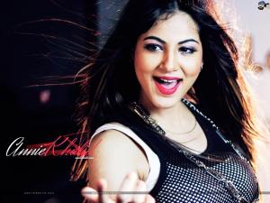 Annie Khalid/Noor-Ul-Ain Khalid