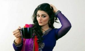 Hira Salman/Mani