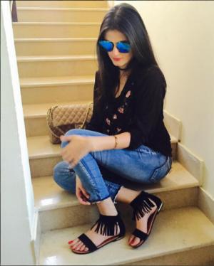 Hira Salman/Mani