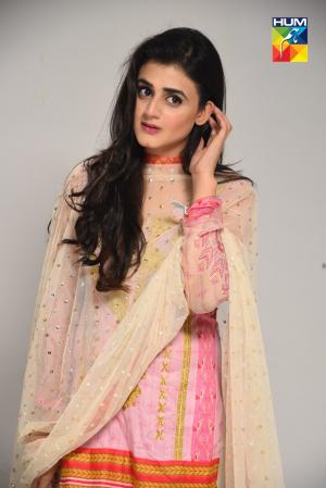 Hira Salman/Mani