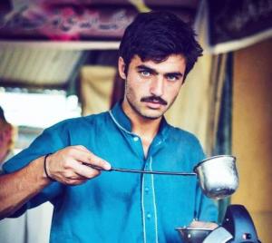 Arshad Khan (Chaiwala) Tea Seller title=