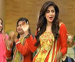 Actress Saba Qamar doing Bhangra in Good Morning Pakistan